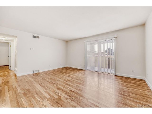10211 Ura Ln 1-302, Thornton, CO 80260