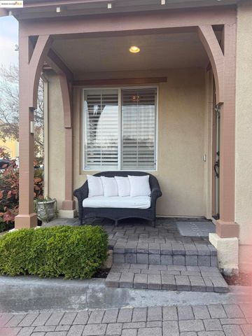 4072 Summer Gate Ave, Vallejo, CA 94591