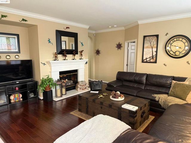 4072 Summer Gate Ave, Vallejo, CA 94591