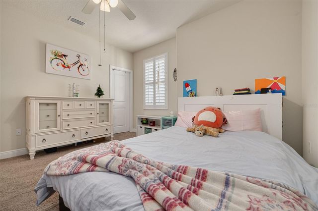 593 OZONA VILLAGE DRIVE, Palm Harbor, FL 34683