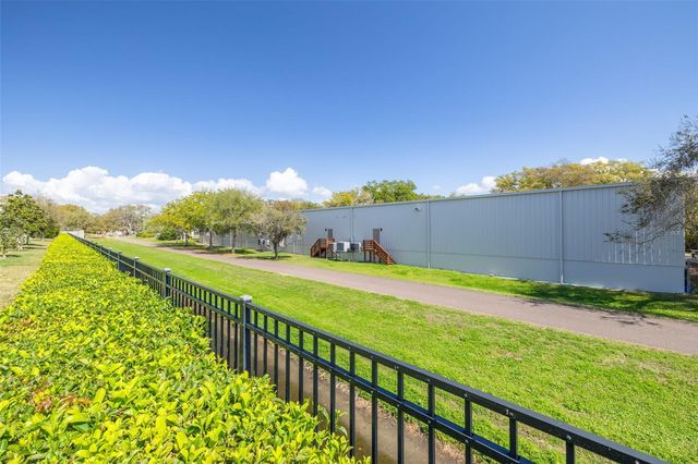 593 OZONA VILLAGE DRIVE, Palm Harbor, FL 34683