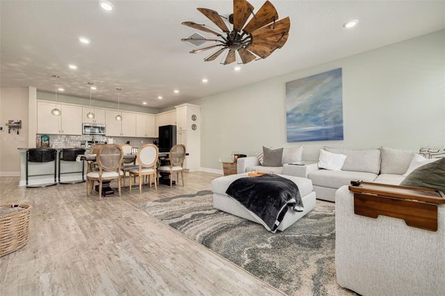 593 OZONA VILLAGE DRIVE, Palm Harbor, FL 34683