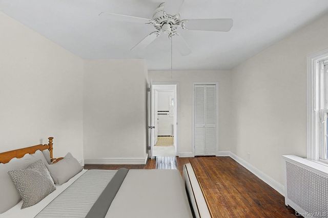 91 Ireland Place, Amityville, NY 11701