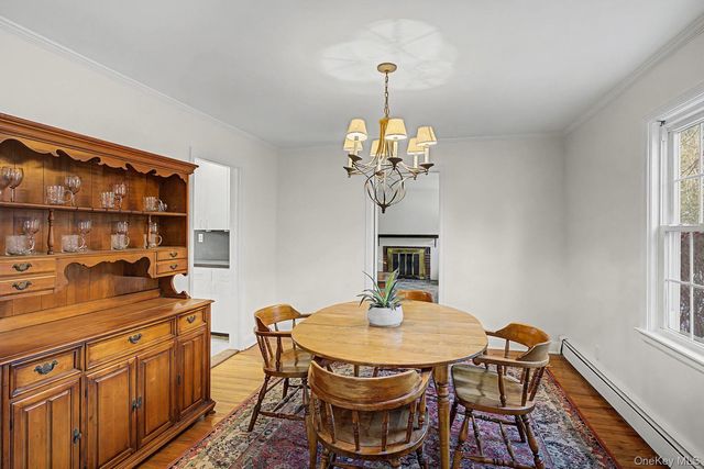 91 Ireland Place, Amityville, NY 11701