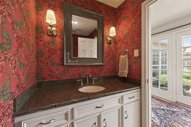 6 Charleston Street S, Sugar Land, TX 77478