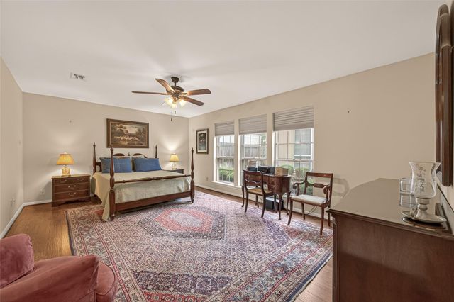 6 Charleston Street S, Sugar Land, TX 77478