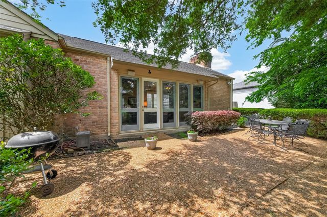 6 Charleston Street S, Sugar Land, TX 77478