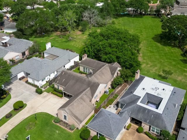 6 Charleston Street S, Sugar Land, TX 77478