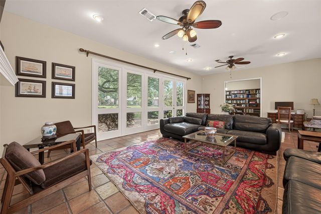 6 Charleston Street S, Sugar Land, TX 77478