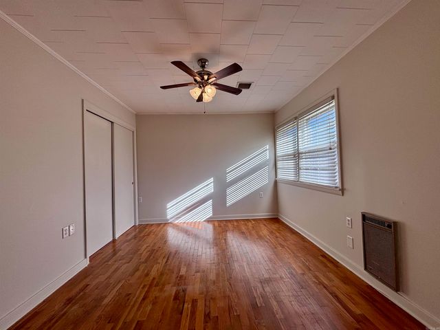 916 Twin Oaks Ave, Jonesboro, AR 72401