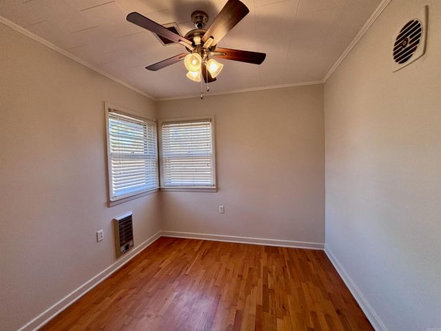 916 Twin Oaks Ave, Jonesboro, AR 72401