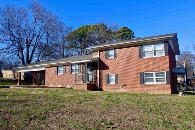 916 Twin Oaks Ave, Jonesboro, AR 72401