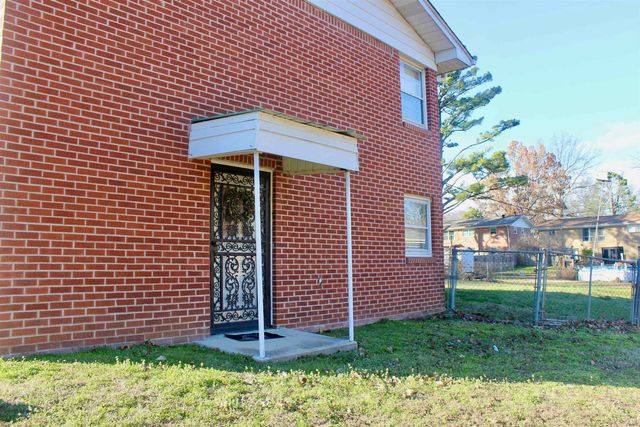 916 Twin Oaks Ave, Jonesboro, AR 72401