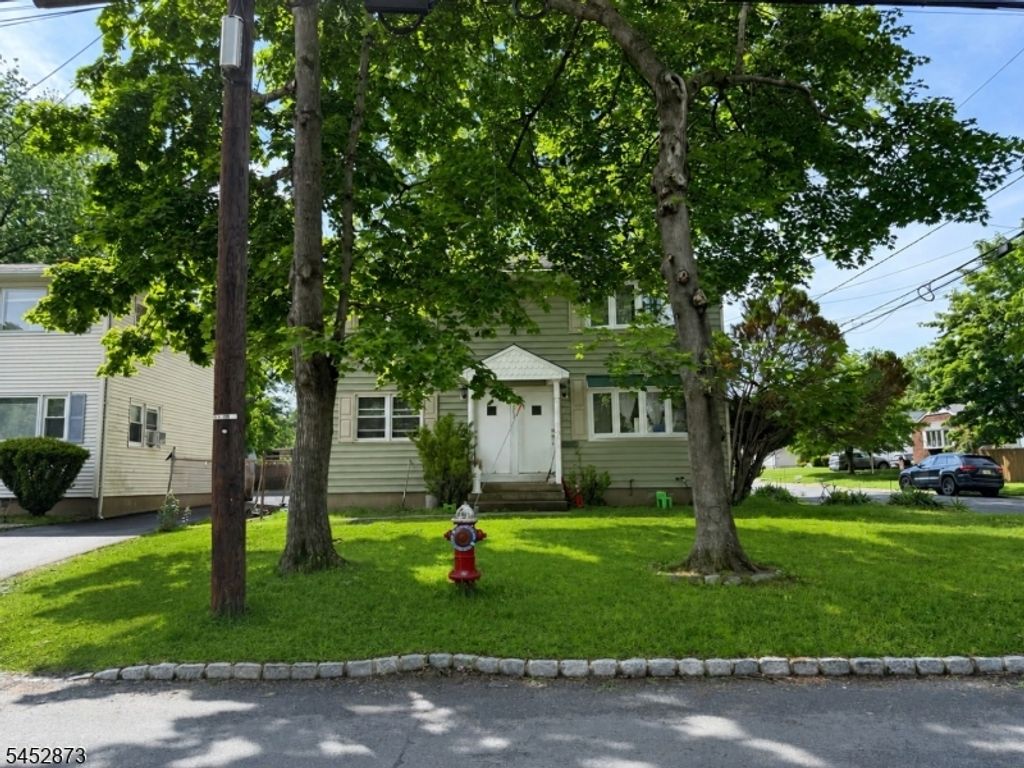 240 Cedar St, South Bound Brook Boro, NJ 08880 — exterior