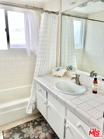 6232 TAPIA Drive A, Malibu, CA 90265