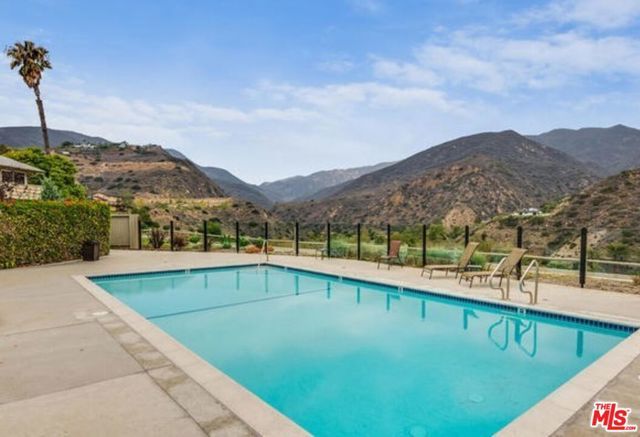 6232 TAPIA Drive A, Malibu, CA 90265