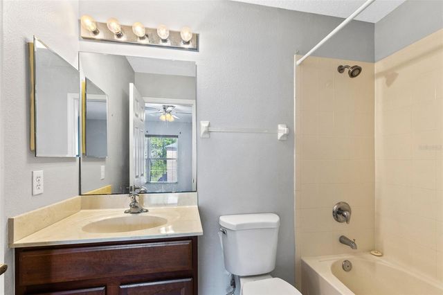 4555 LACEBARK TRAIL, Oviedo, FL 32765