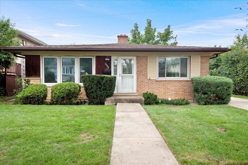 6638 Hazel Street, Morton Grove, IL 60053
