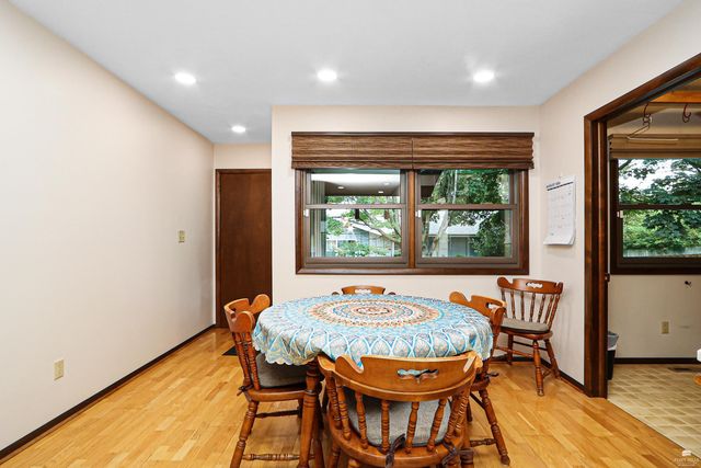 1731 Cedar Crest Drive, Manhattan, KS 66503