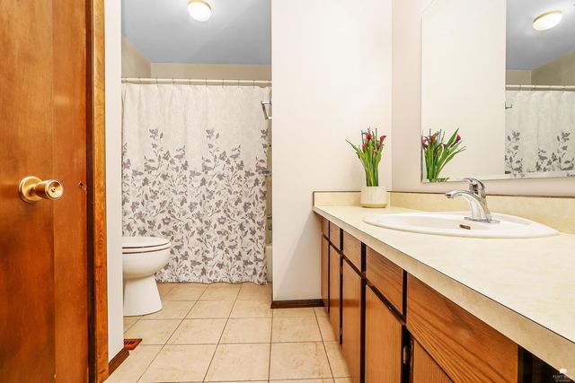 1731 Cedar Crest Drive, Manhattan, KS 66503