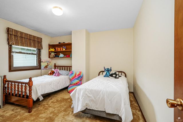1731 Cedar Crest Drive, Manhattan, KS 66503
