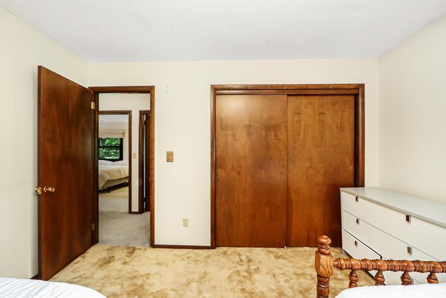 1731 Cedar Crest Drive, Manhattan, KS 66503