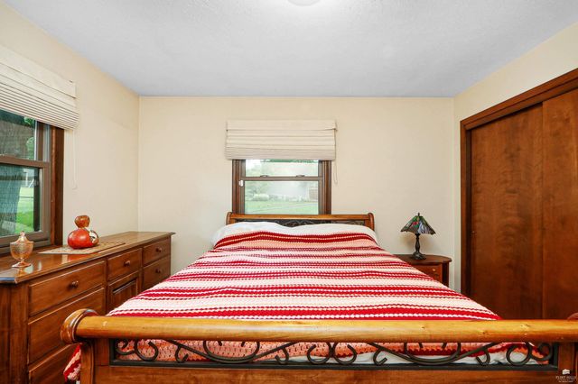 1731 Cedar Crest Drive, Manhattan, KS 66503