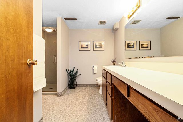 1731 Cedar Crest Drive, Manhattan, KS 66503