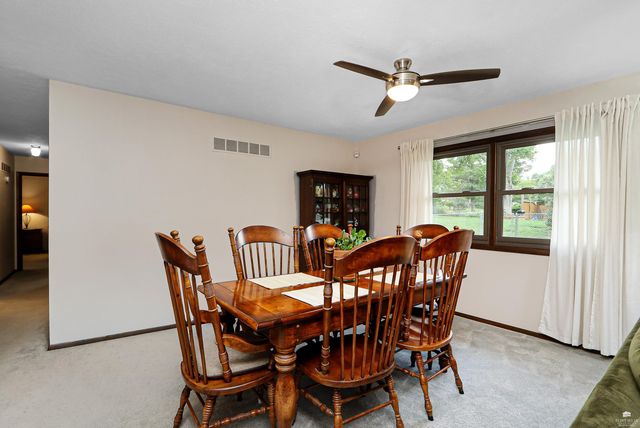 1731 Cedar Crest Drive, Manhattan, KS 66503