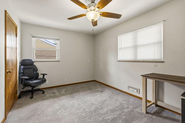 47 Meadowlark Lane, Columbus, OH 43214