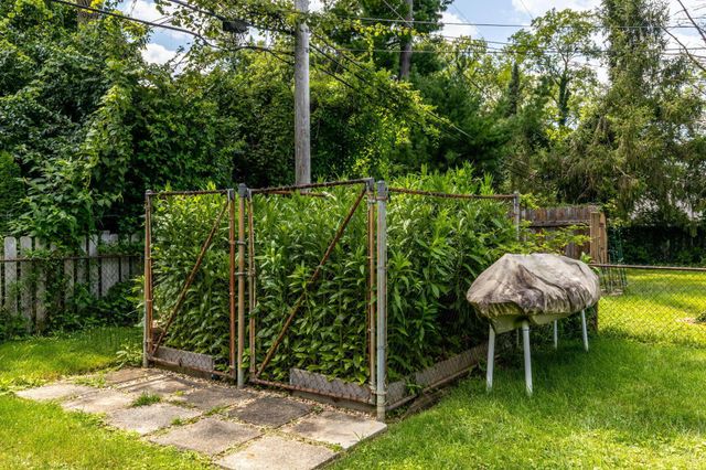 47 Meadowlark Lane, Columbus, OH 43214