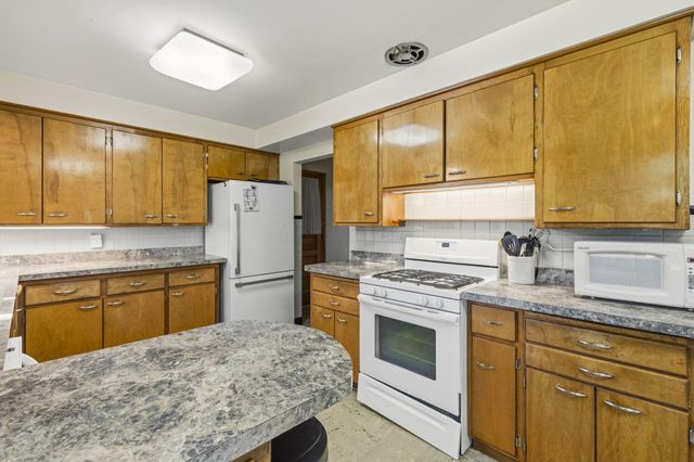 47 Meadowlark Lane, Columbus, OH 43214
