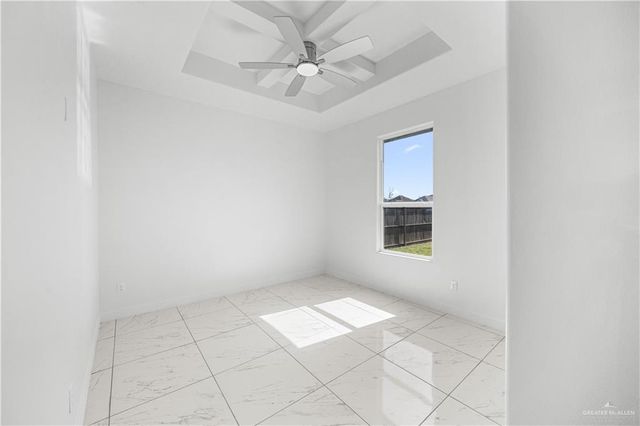 411 Thornwood Loop, Rio Grande City, TX 78582