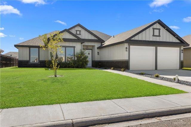 411 Thornwood Loop, Rio Grande City, TX 78582