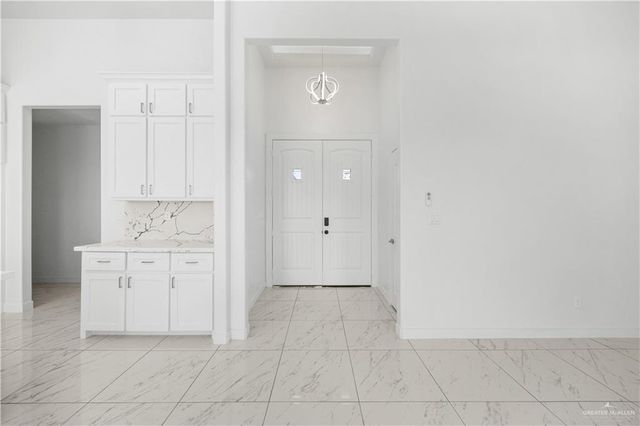 411 Thornwood Loop, Rio Grande City, TX 78582