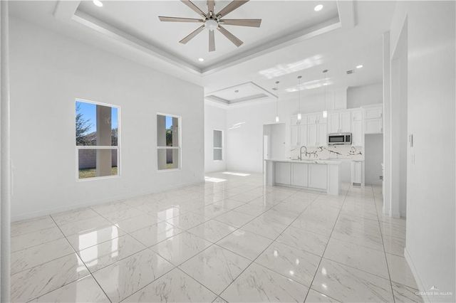 411 Thornwood Loop, Rio Grande City, TX 78582