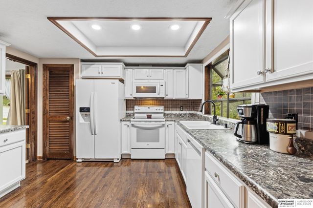 11803 Hunters Cove, Bellevue, NE 68123