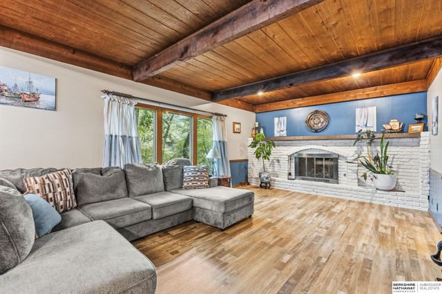 11803 Hunters Cove, Bellevue, NE 68123
