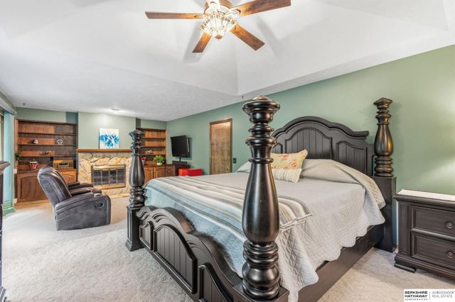 11803 Hunters Cove, Bellevue, NE 68123