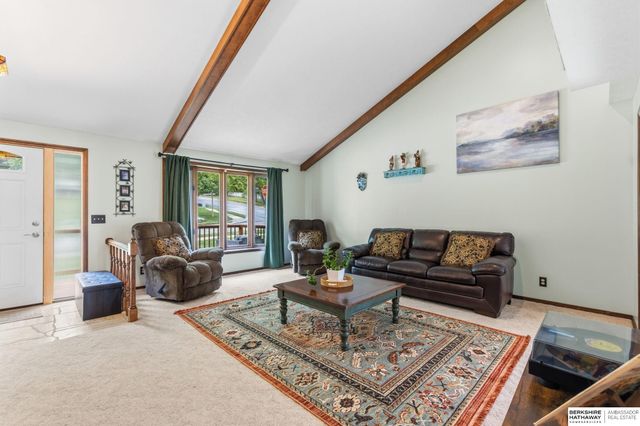 11803 Hunters Cove, Bellevue, NE 68123