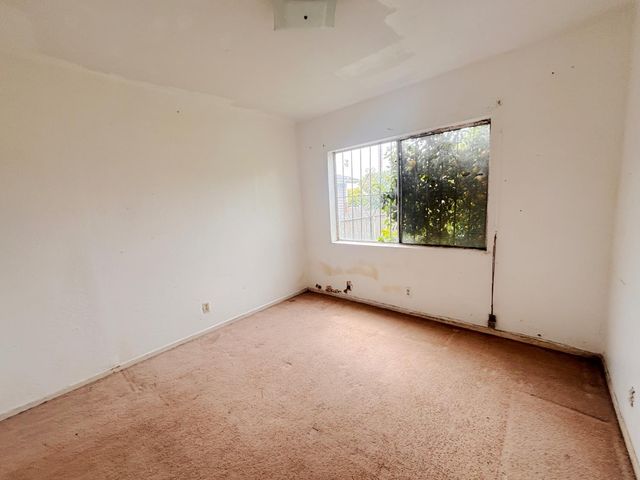331 S 50th St, Richmond, CA 94804
