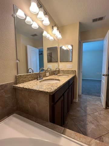 1142 BALLARD GREEN PLACE, Brandon, FL 33511