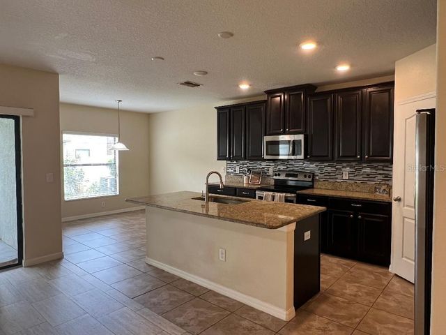 1142 BALLARD GREEN PLACE, Brandon, FL 33511
