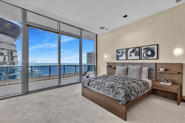 200 Biscayne Boulevard Way PH 5401, Miami, FL 33131
