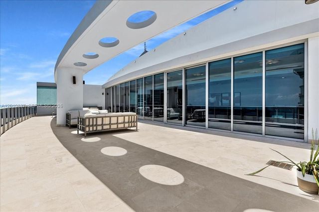 200 Biscayne Boulevard Way PH 5401, Miami, FL 33131
