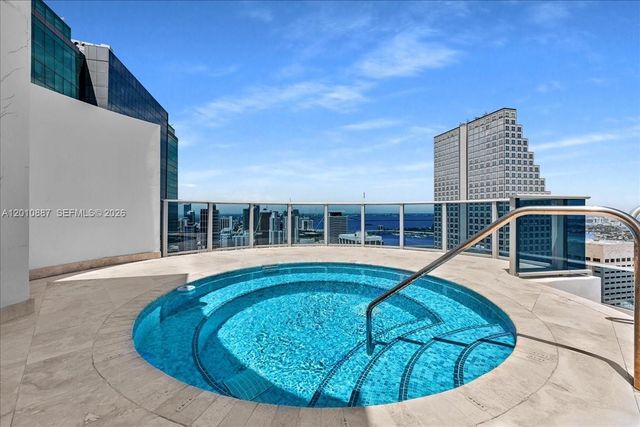 200 Biscayne Boulevard Way PH 5401, Miami, FL 33131