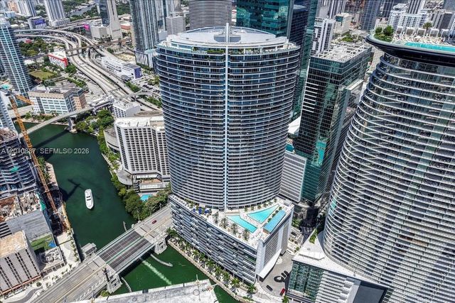 200 Biscayne Boulevard Way PH 5401, Miami, FL 33131