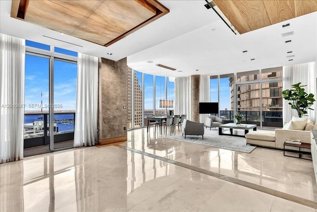200 Biscayne Boulevard Way PH 5401, Miami, FL 33131