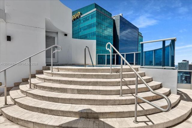 200 Biscayne Boulevard Way PH 5401, Miami, FL 33131