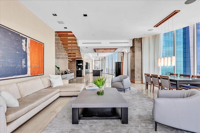 200 Biscayne Boulevard Way PH 5401, Miami, FL 33131